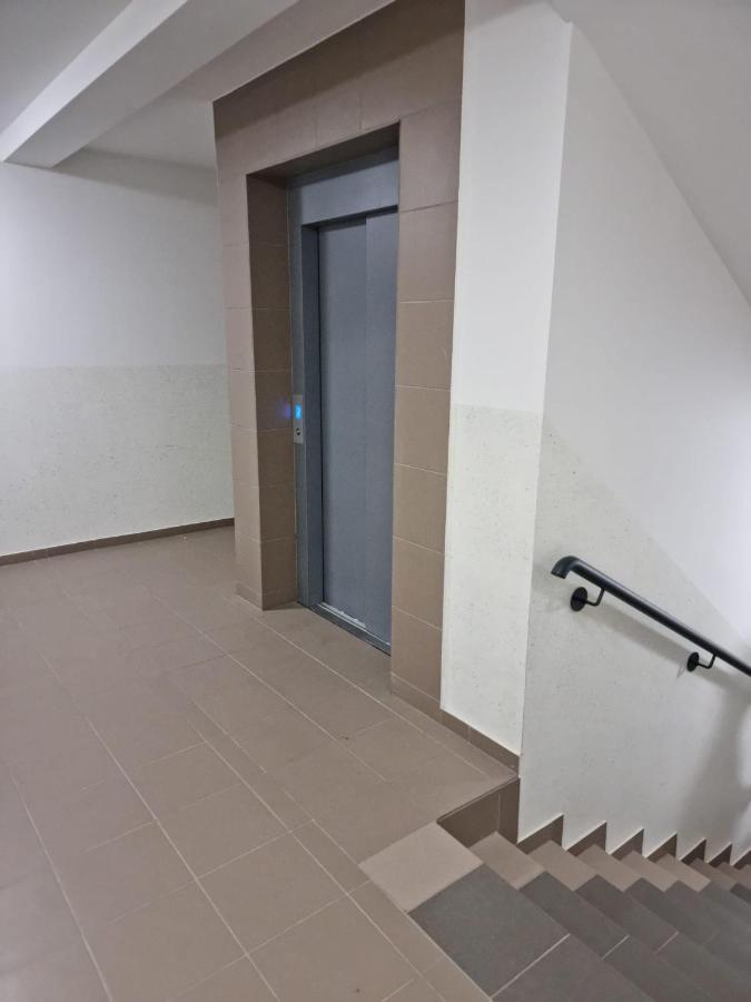 Apartament Anna Лешно Екстериор снимка