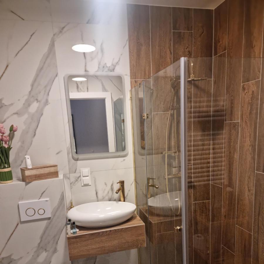 Apartament Anna Лешно Екстериор снимка