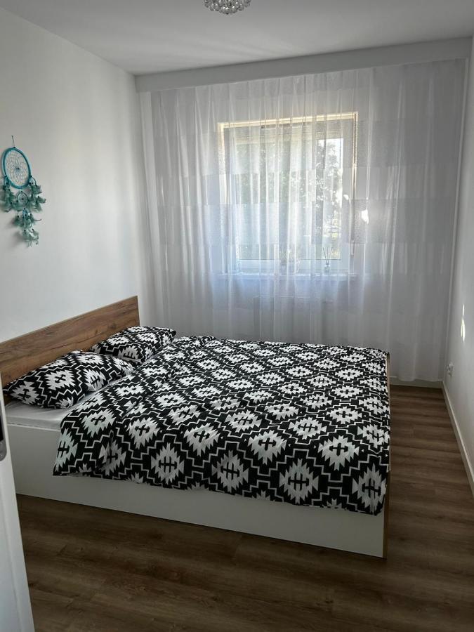 Apartament Anna Лешно Екстериор снимка