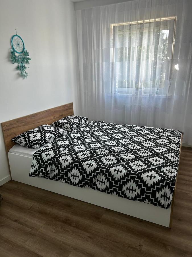 Apartament Anna Лешно Екстериор снимка